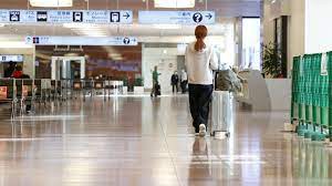 Japan needs to come up with a definite plan for reopening to foreign tourists