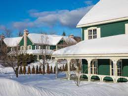 Improved tourism housing for Le Baluchon